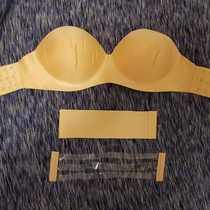 SOLD - Strapless bra